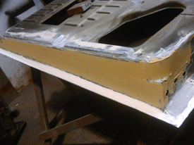 Londoni Taxi karosszéria javítás: Karosszéria szétbontás, összeszerelés, karosszériázás, alapozás, fényezés 6